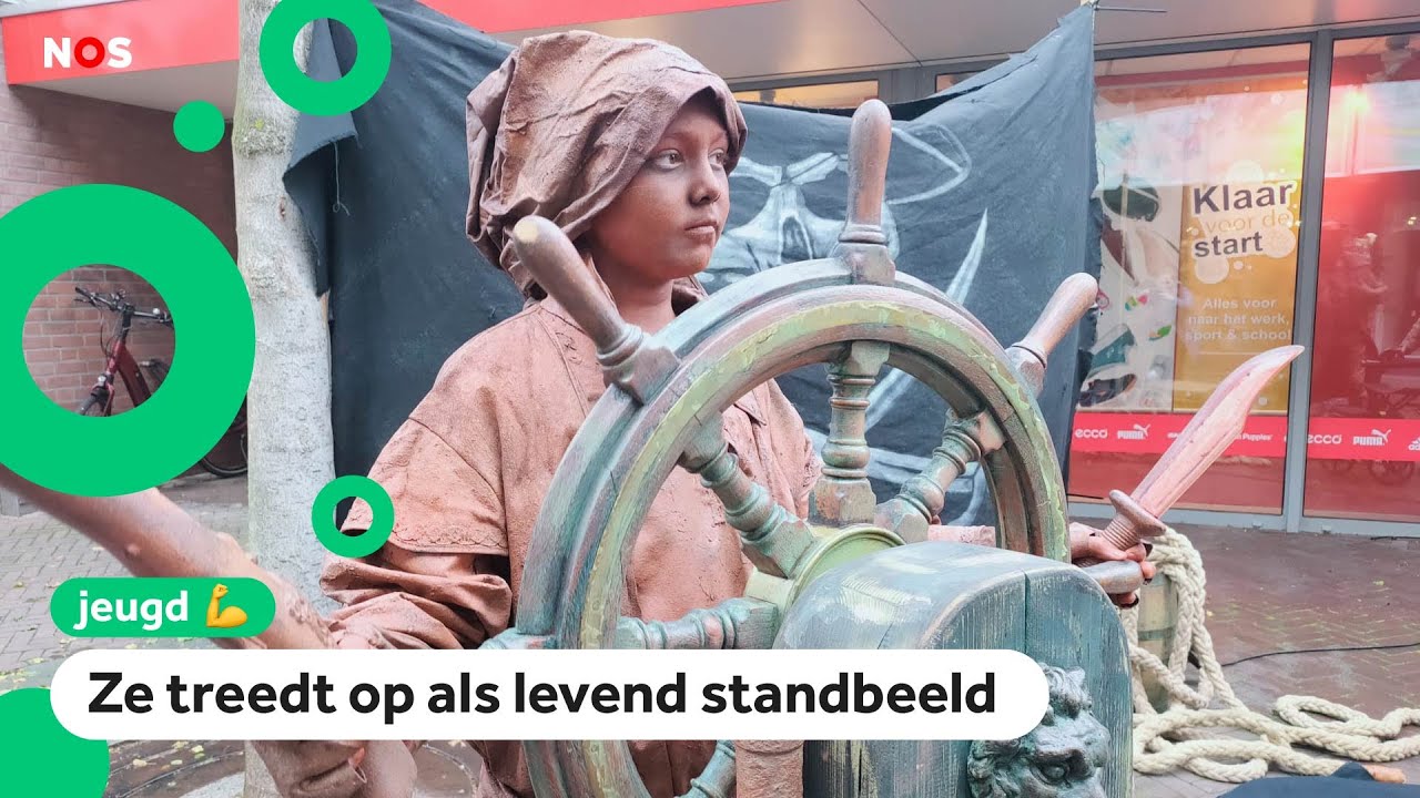 Dania (10) verdient geld door helemaal stil te staan