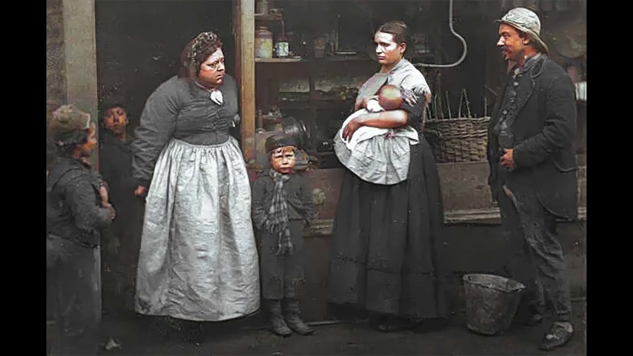 40 Victorian London Photos in Color: 1890s Life