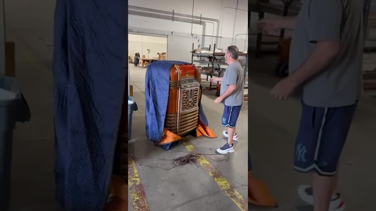After 86 Years, This 1939 Rock-Ola Jukebox Comes Home 