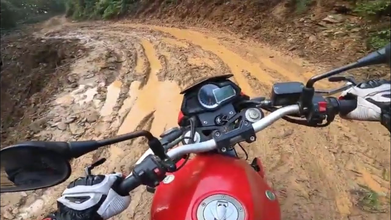 Benelli TnT 300 || off-Road test