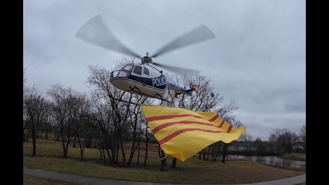 (MBB) BO-105 with The Spanish Police Color. FlyWing BO-105, GPS, V4, RC Helicopter. Cờ Vàng Bay