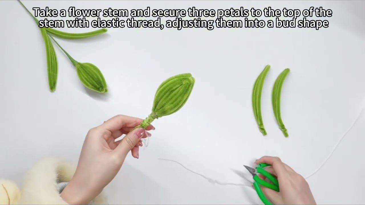 Lesson 7 |  Making green lily flower buds.