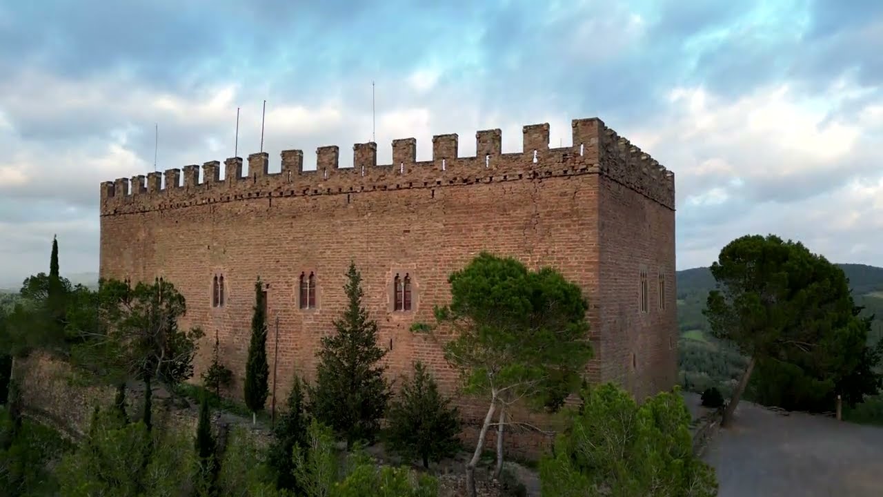 Castell de Balsareny desde el aire | Espectacular video en 4K