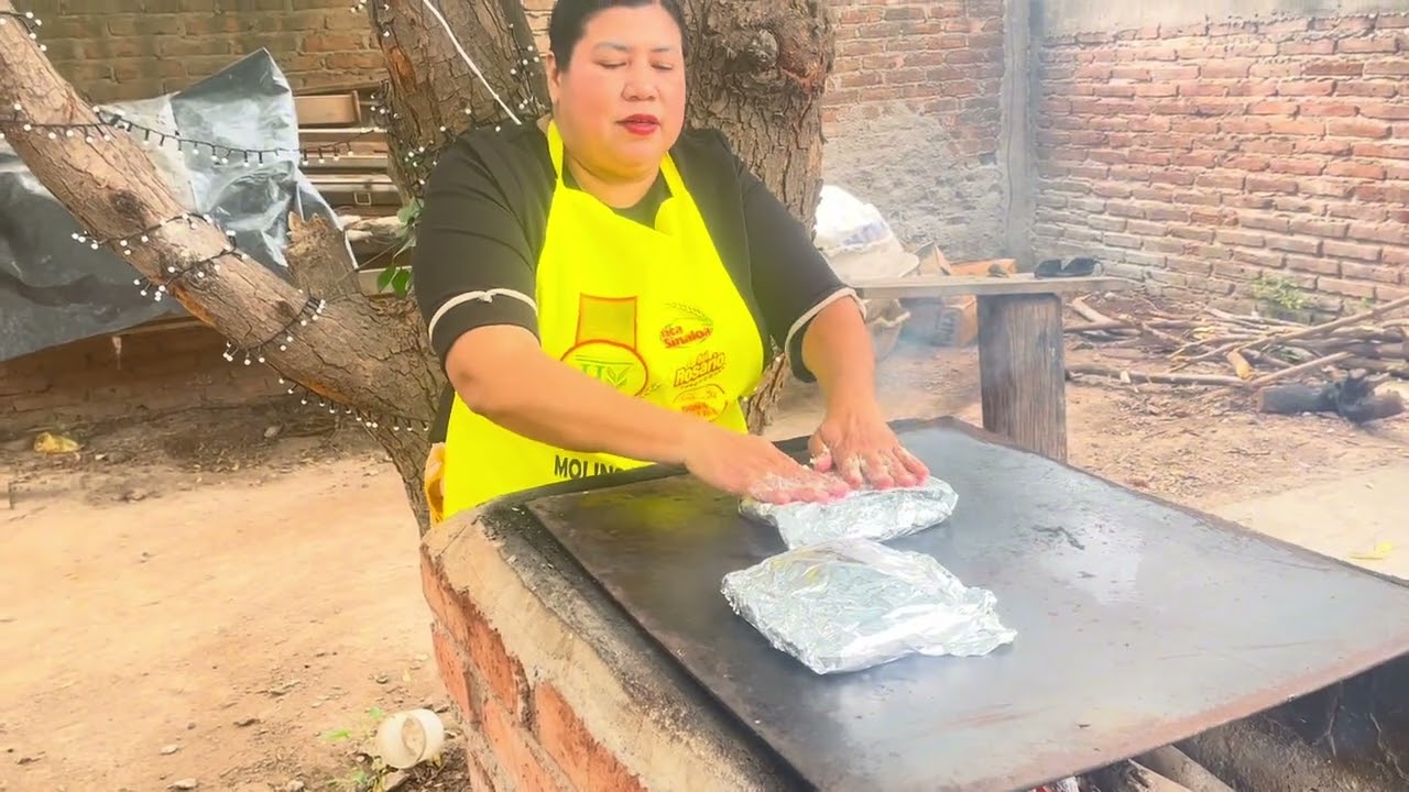 Un rico pescado empapelado y camarones 🍤 