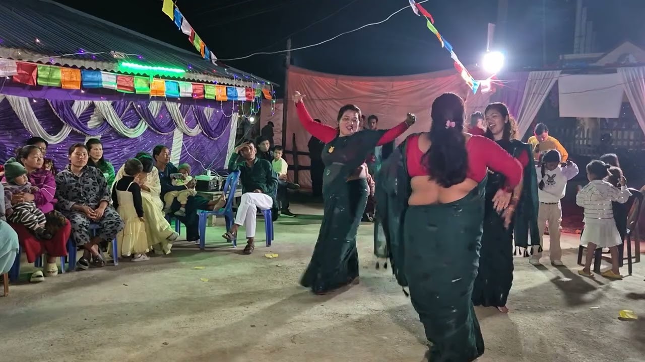 Hami aamaju buhari ko nach 🤗🤗♥️♥️🥰🥰