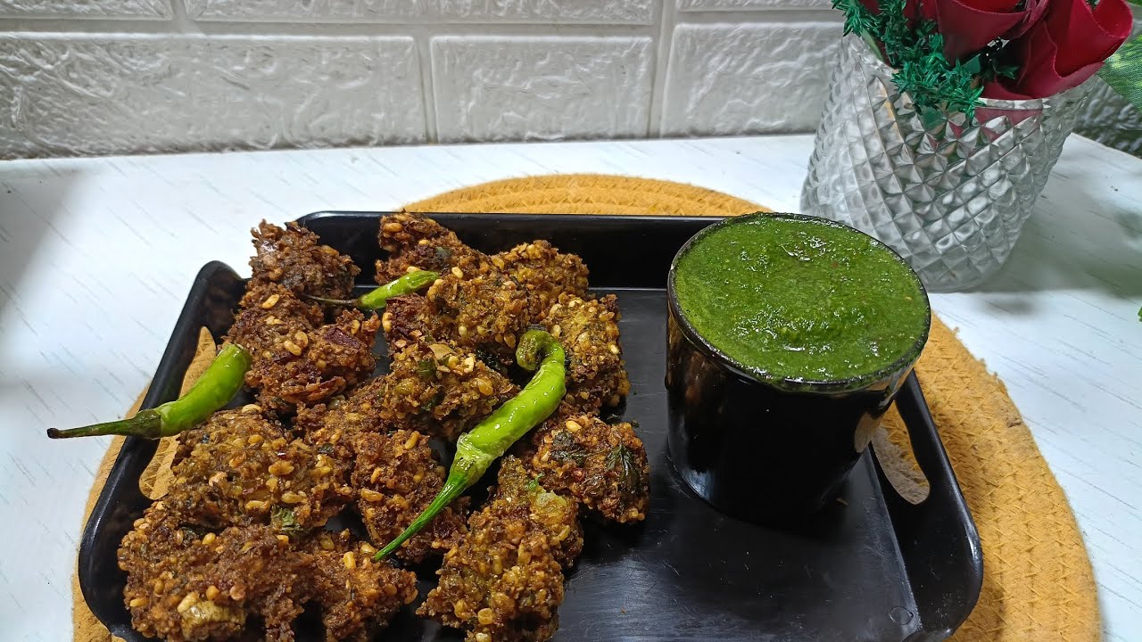 कुरकुरे और मसालेदार पकोड़े मुंगोड़े। Crispy Moong Dal Pakode @magicandmasala 