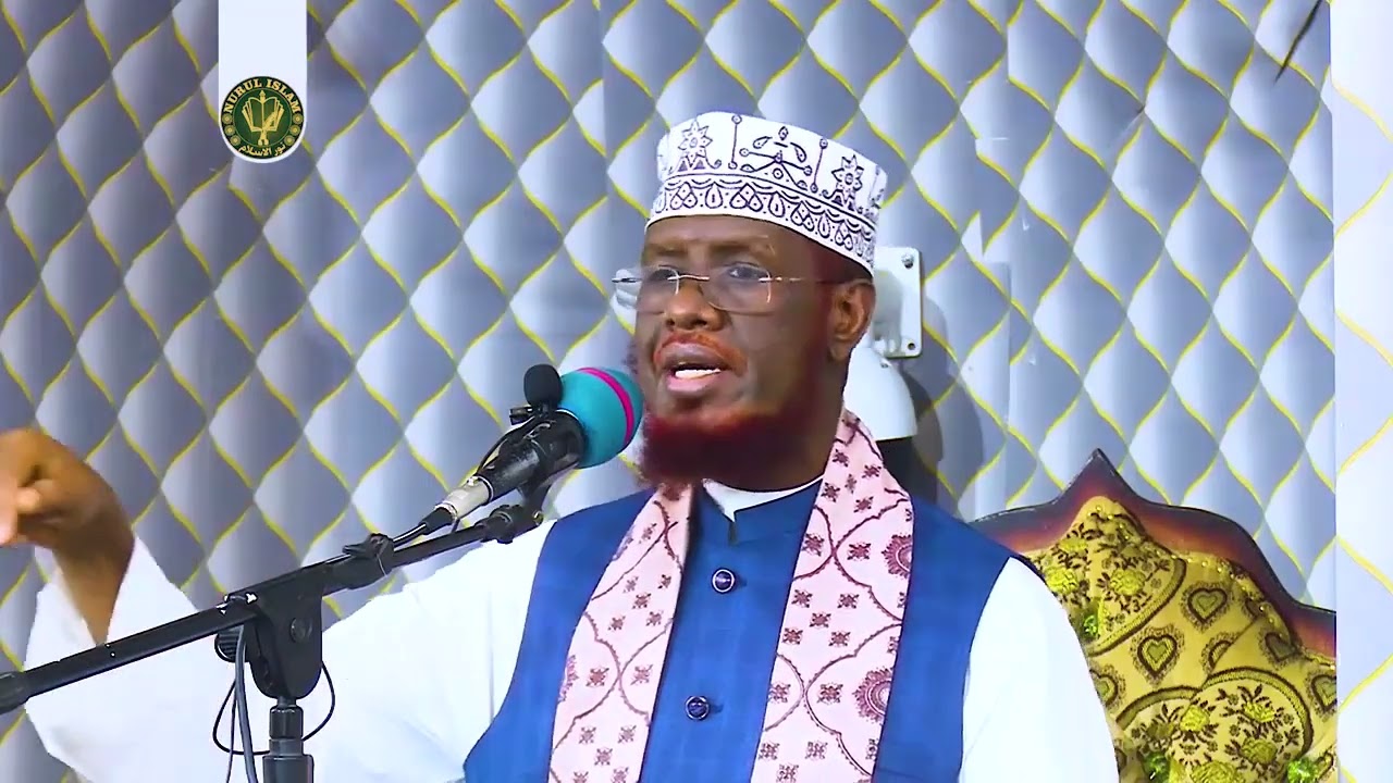 Fadliga 10 ka hore ee bisha dhul hijjah iyo maalinta carafo┇Sh Umal