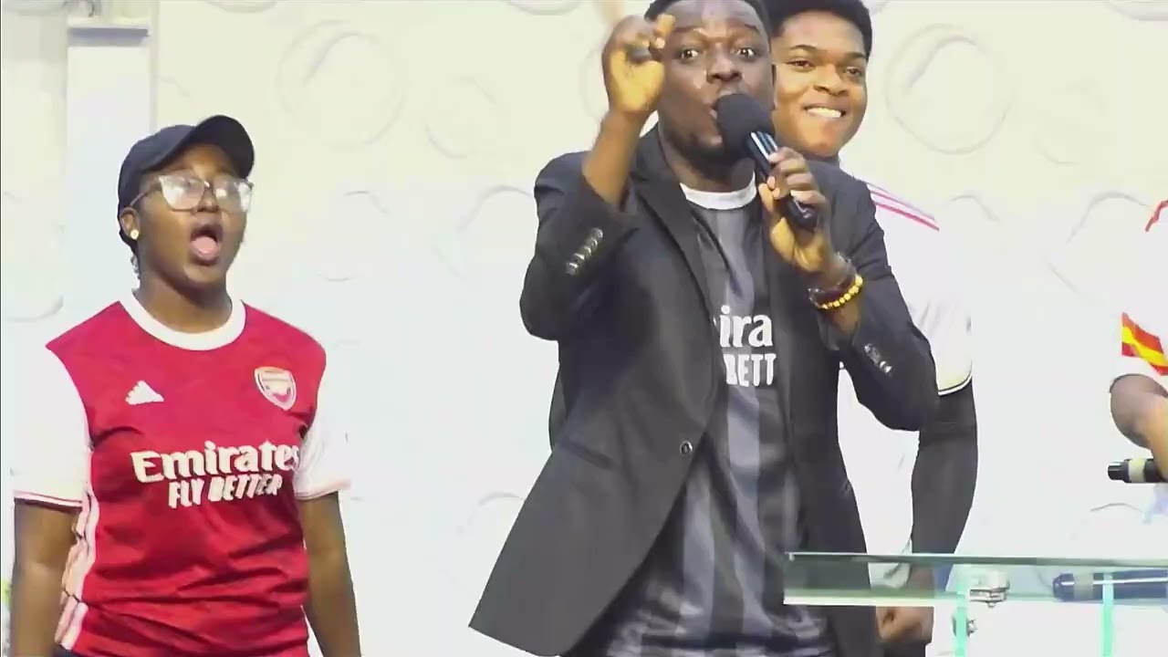 Youthful Praise Medley by Favour Tee and the Royal Asapha 