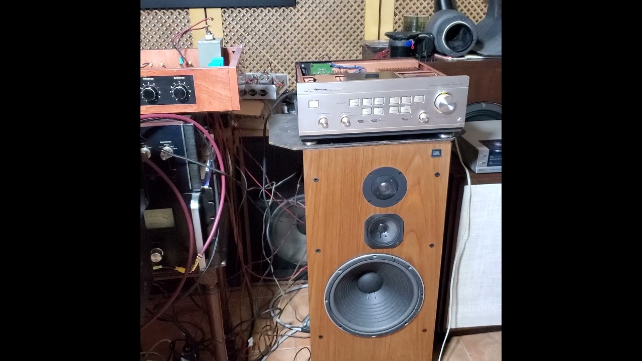 JBL L 100T & LUXMAN L 570 PURE CLASS A  CHRIS REA 
