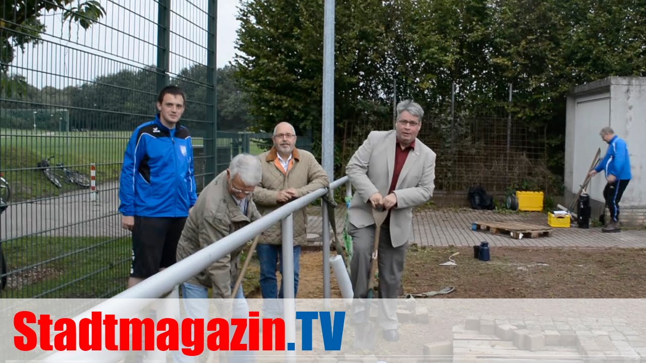 Bad Bramstedt | Erster Spatenstich f&uuml;r neuen Kunstrasenplatz | Stadtmagazin.TV
