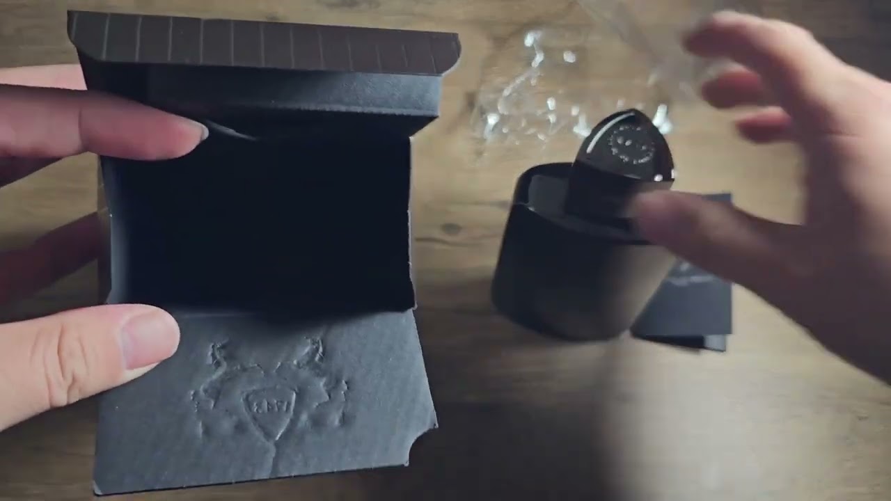 Unboxing and Close Up Video of Parfums de Marly Herod