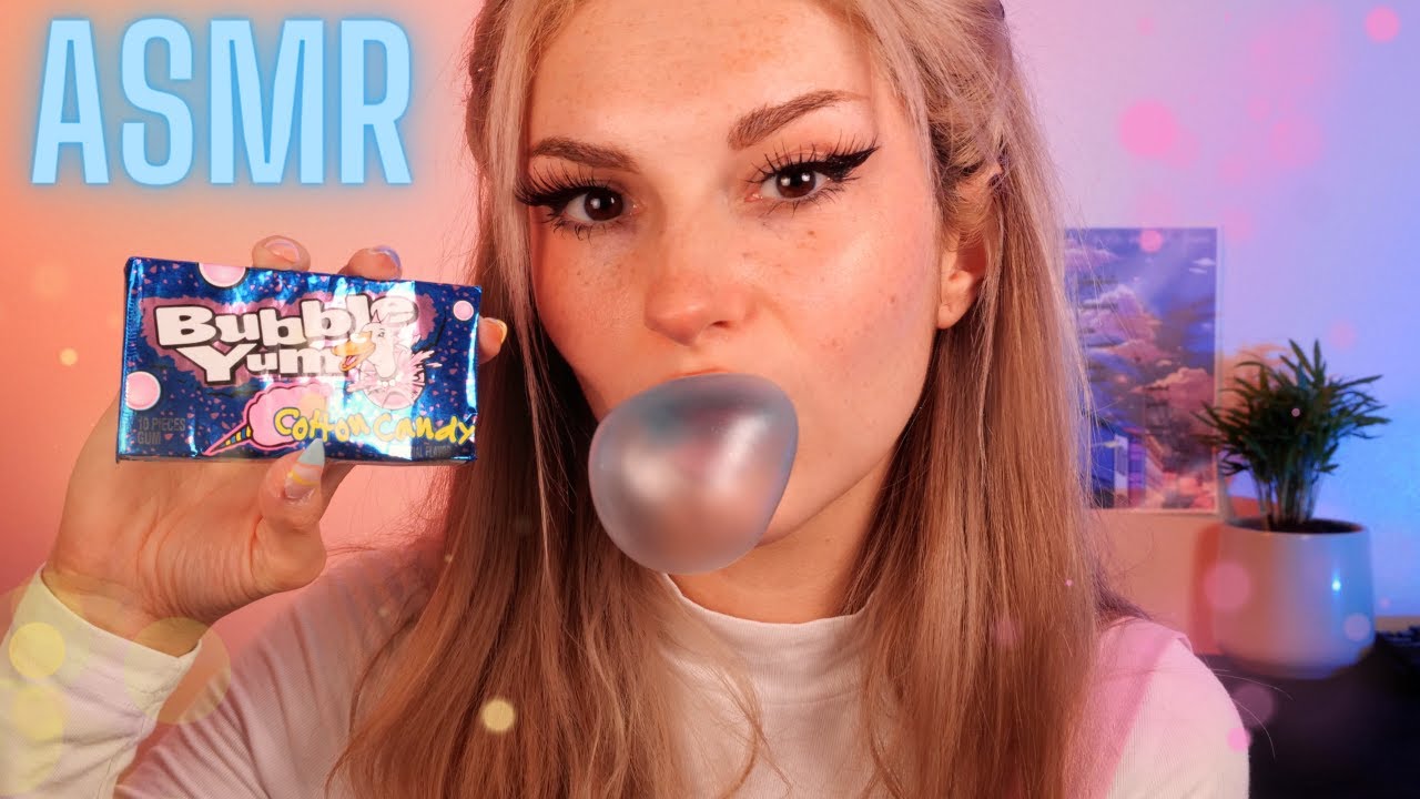 ASMR Tingly Bubble Gum Chewing & Ear to Ear Whispers 🫧