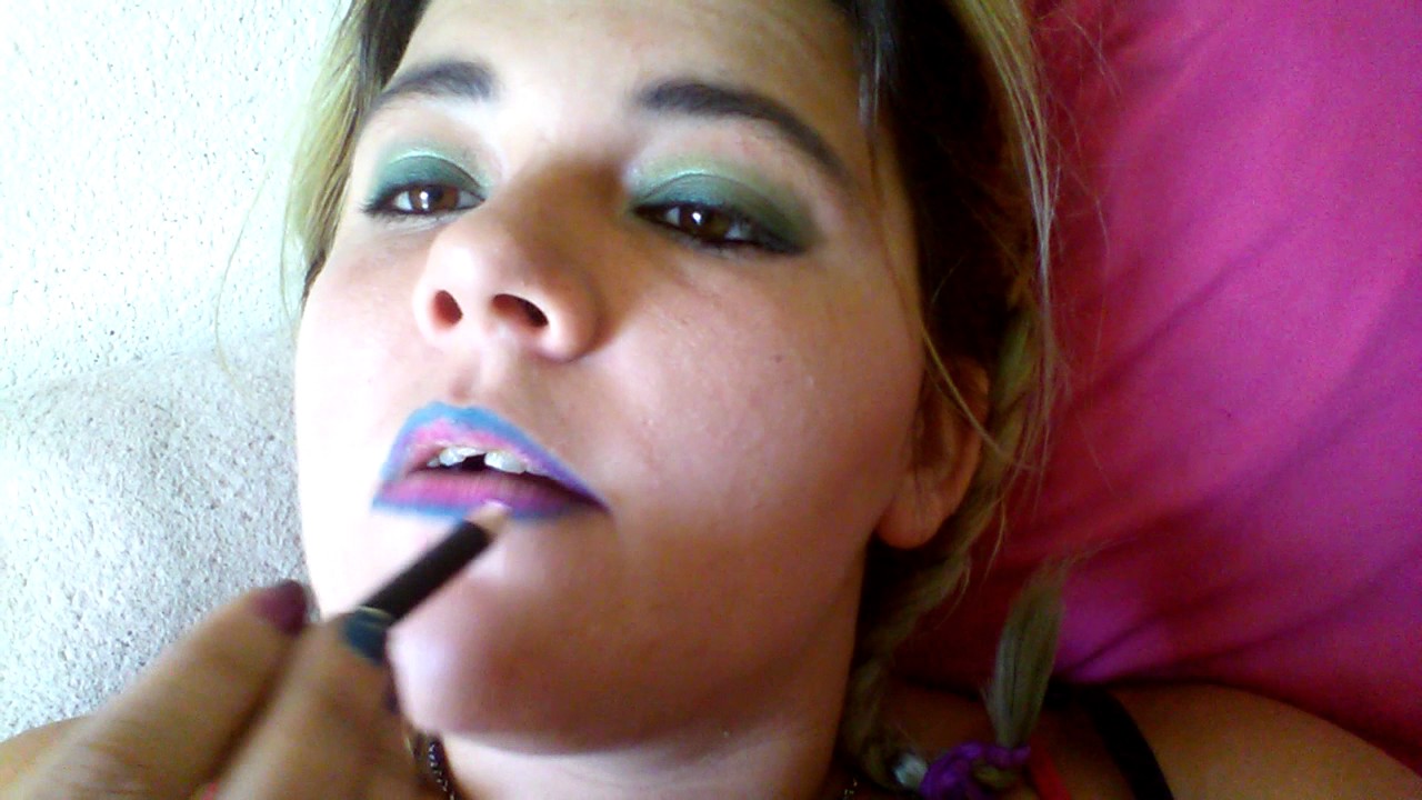 Trans pride lips