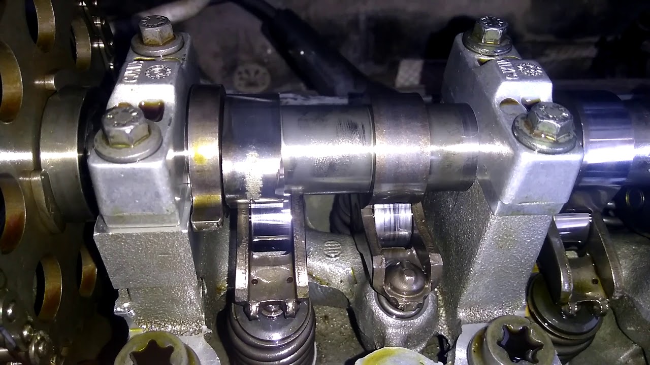 Eixo do comando de volvola Ford fiesta com defeito