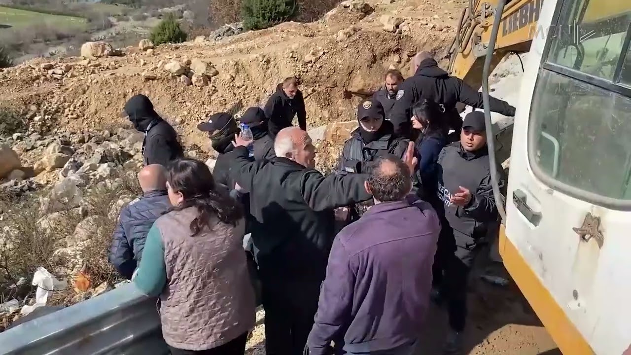 Protestë para SPAK për grabitjen e pronave / Banorët e Rrjollit: Depozituam kallëzim të ri