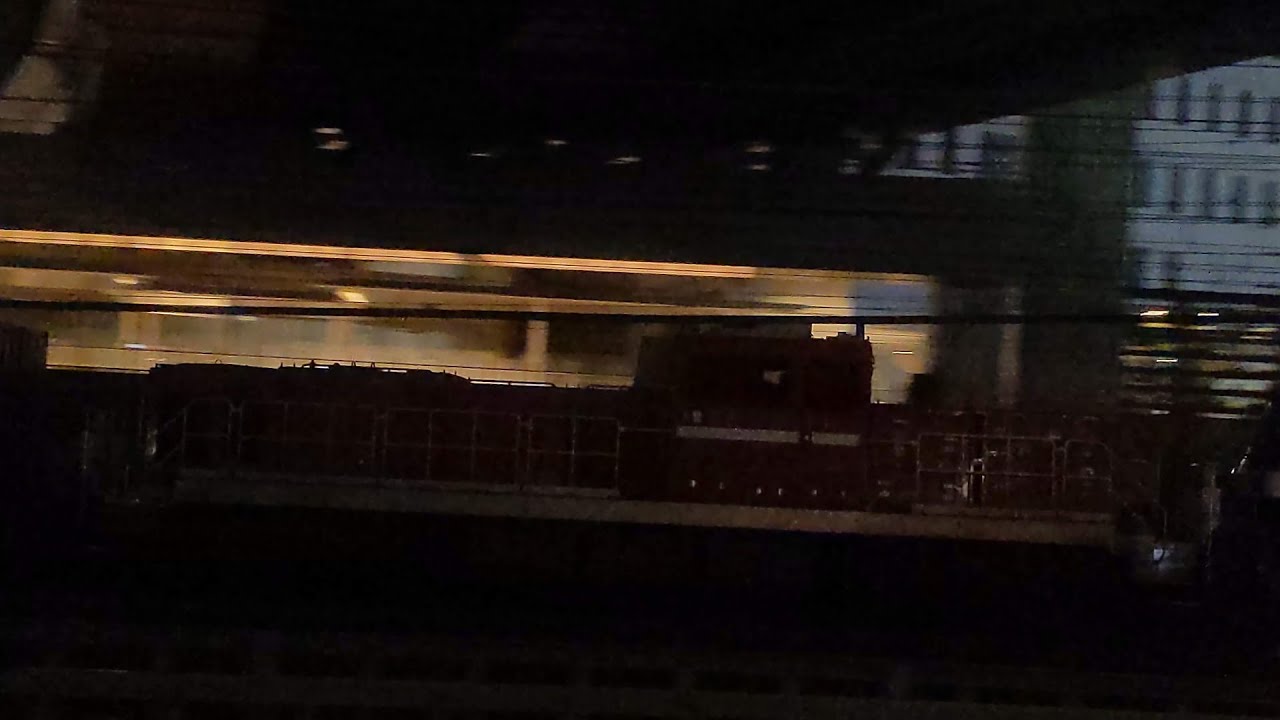 【ムド付き！真夜中の横浜駅を通過する迂回貨物！】JR貨物 EF210-118+DD200-6+コキ18B 新A131仕業[う5090レ] 仙台タ行 横浜駅通過！[2026.03.20(金)]