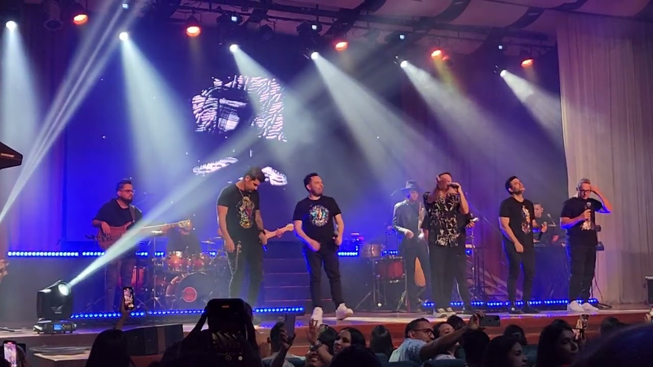 Concierto Voz Veis Barranquilla farolito canción de despedida y mensaje final de la agrupación