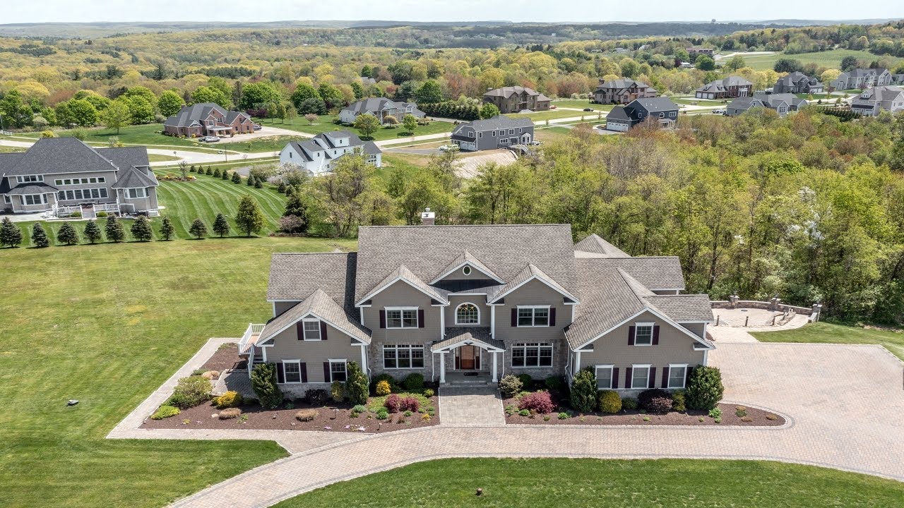 175 Bayview Circle, Watertown, CT