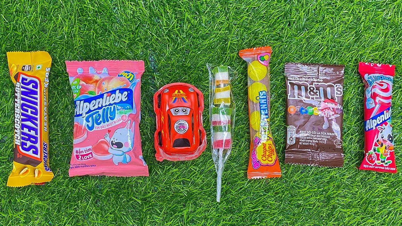 ASMR Most Popular Candys / some lots of colorful rainbow lollipop candy / unpacking chocolate eat
