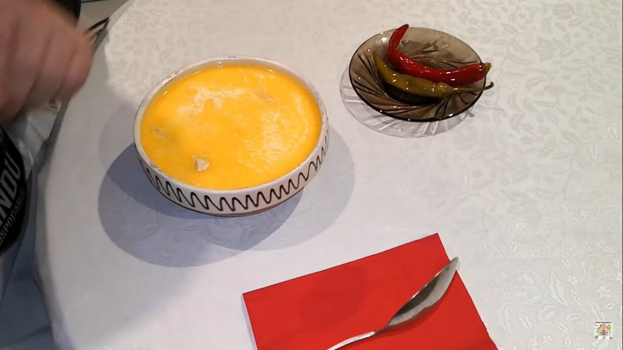 CUM SE FACE CEA MAI BUNA CIORBA DE BURTA
