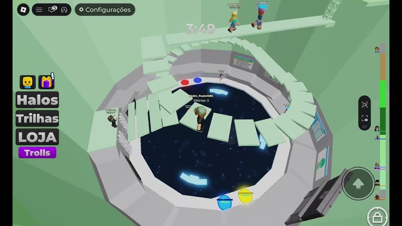 Jogando roblox 