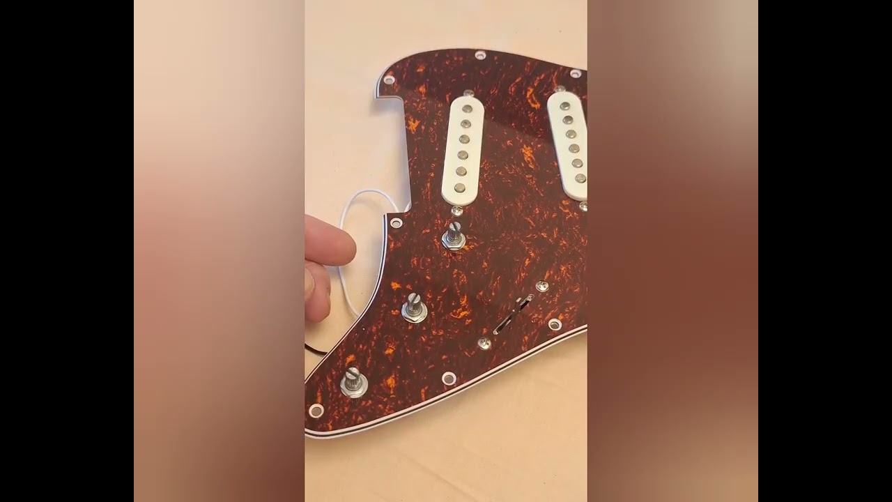 Restortation of this Squire Affinity Stratocaster guitar
