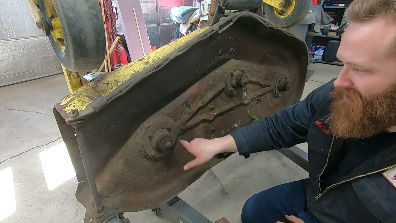 Rusty Mower Deck Rebuild - Lawnmower Blues - John Deere F932 - George Jones Mower Build - PART 6