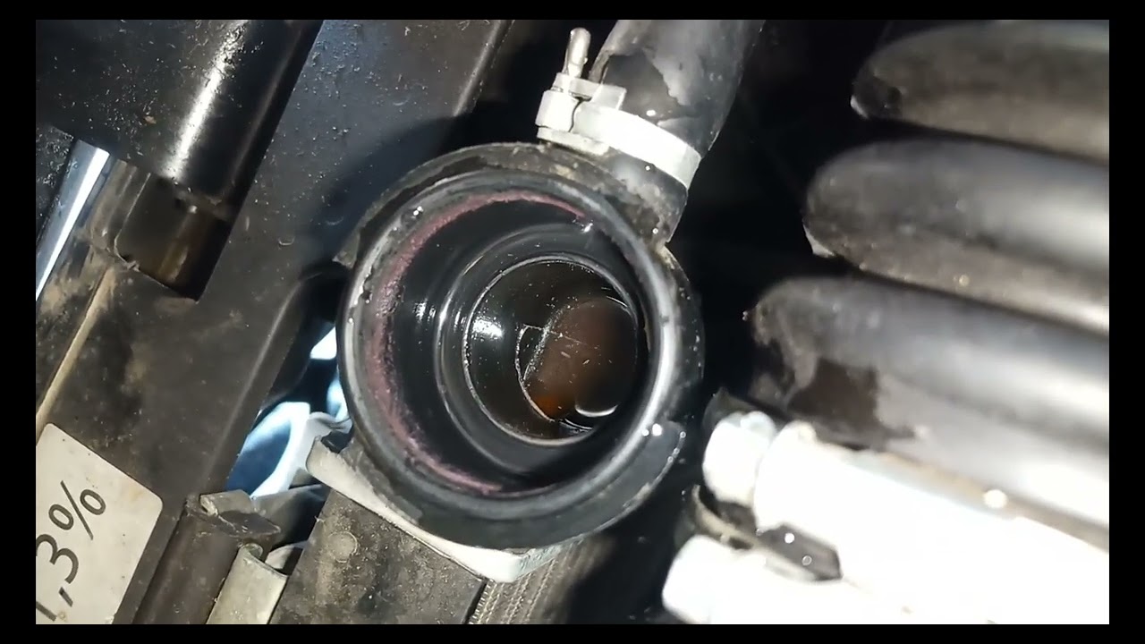 Lada Niva Kühlwasser auffüllen Kühler entlüften