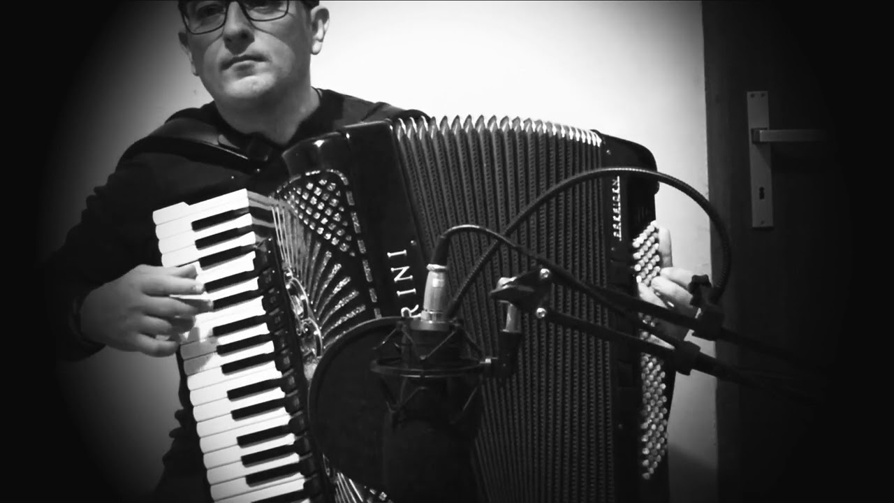 Ivan Stamenić - Kolo starog svirača (Nenad Milanović)