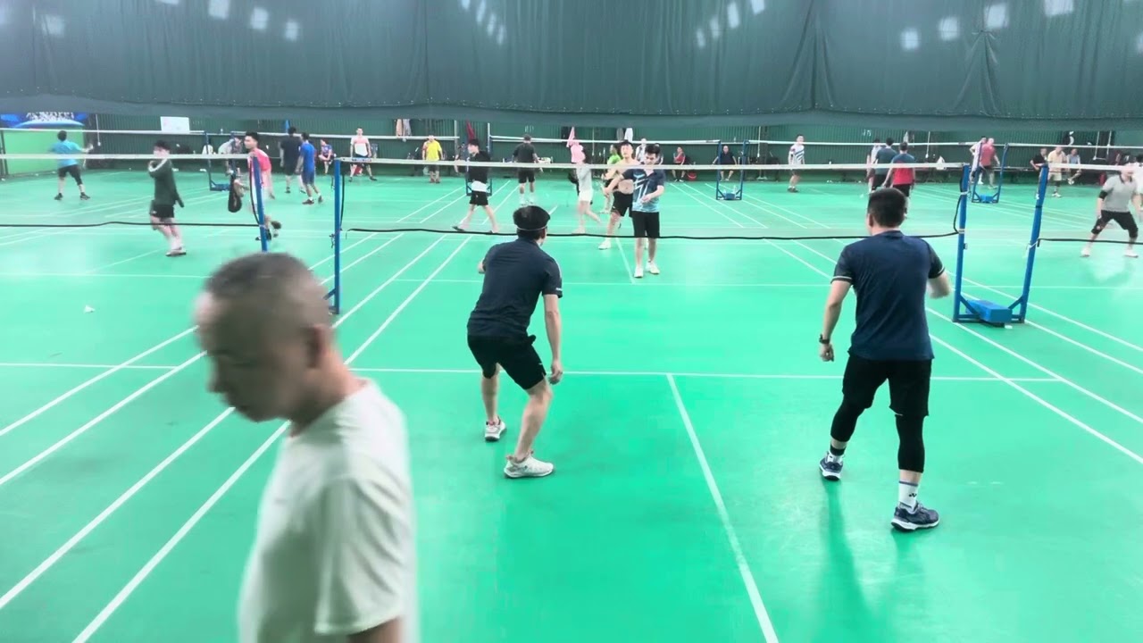 Dũng cường - Hùng Vượng