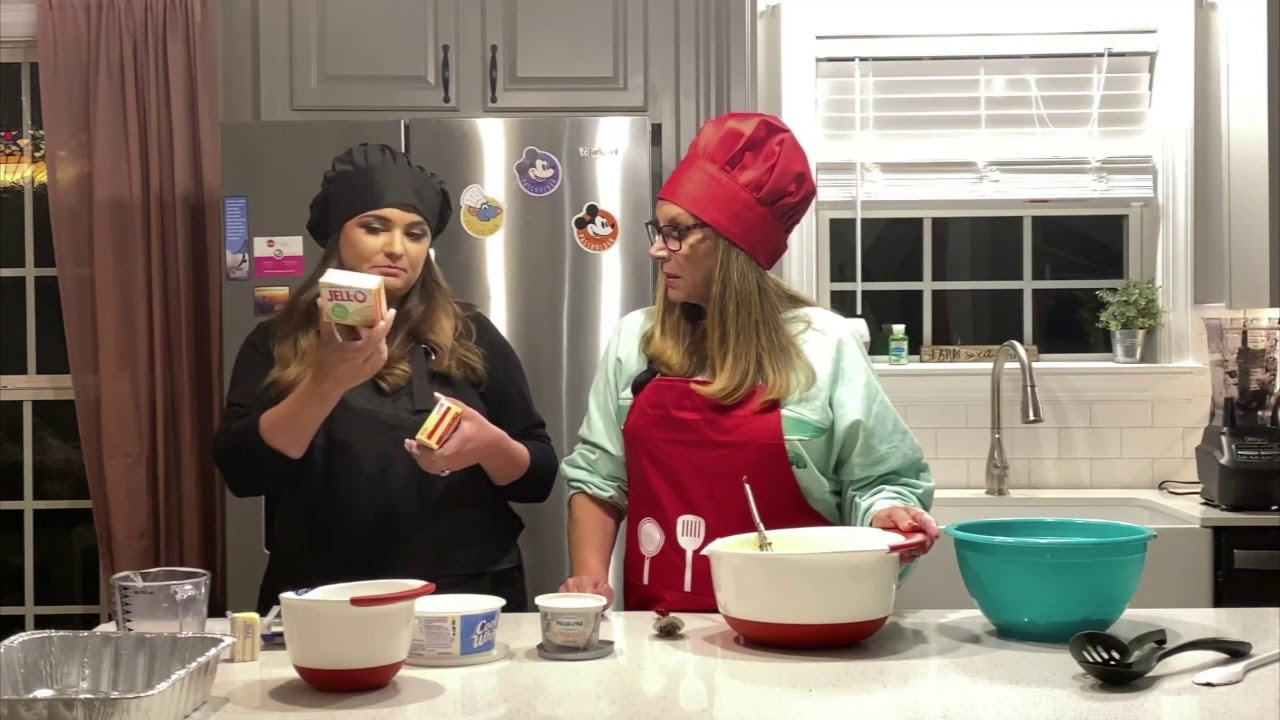 The Nelons are cooking!  Lolol. Funny girls!