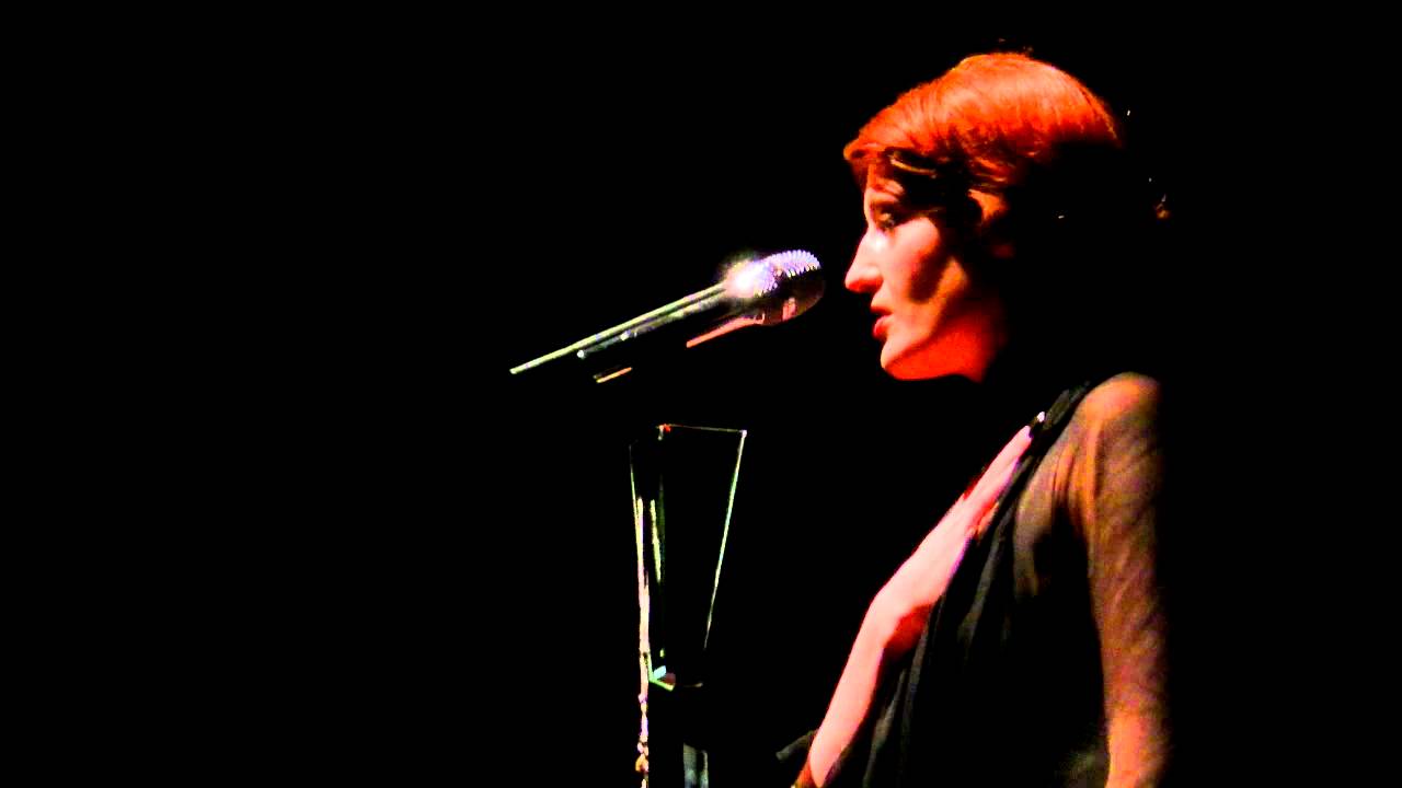 Florence Welch getting a bra thrown onstage at her