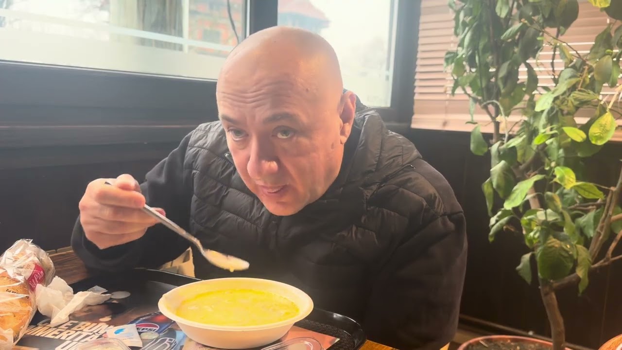Am ieșit la o ciorbă burtă la sora mea Luci ! 