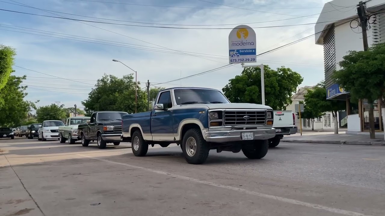 Así se vivió el recorrido de camionetas clásicas Ford en Guamuchil Sinaloa. 🛻💨🔥