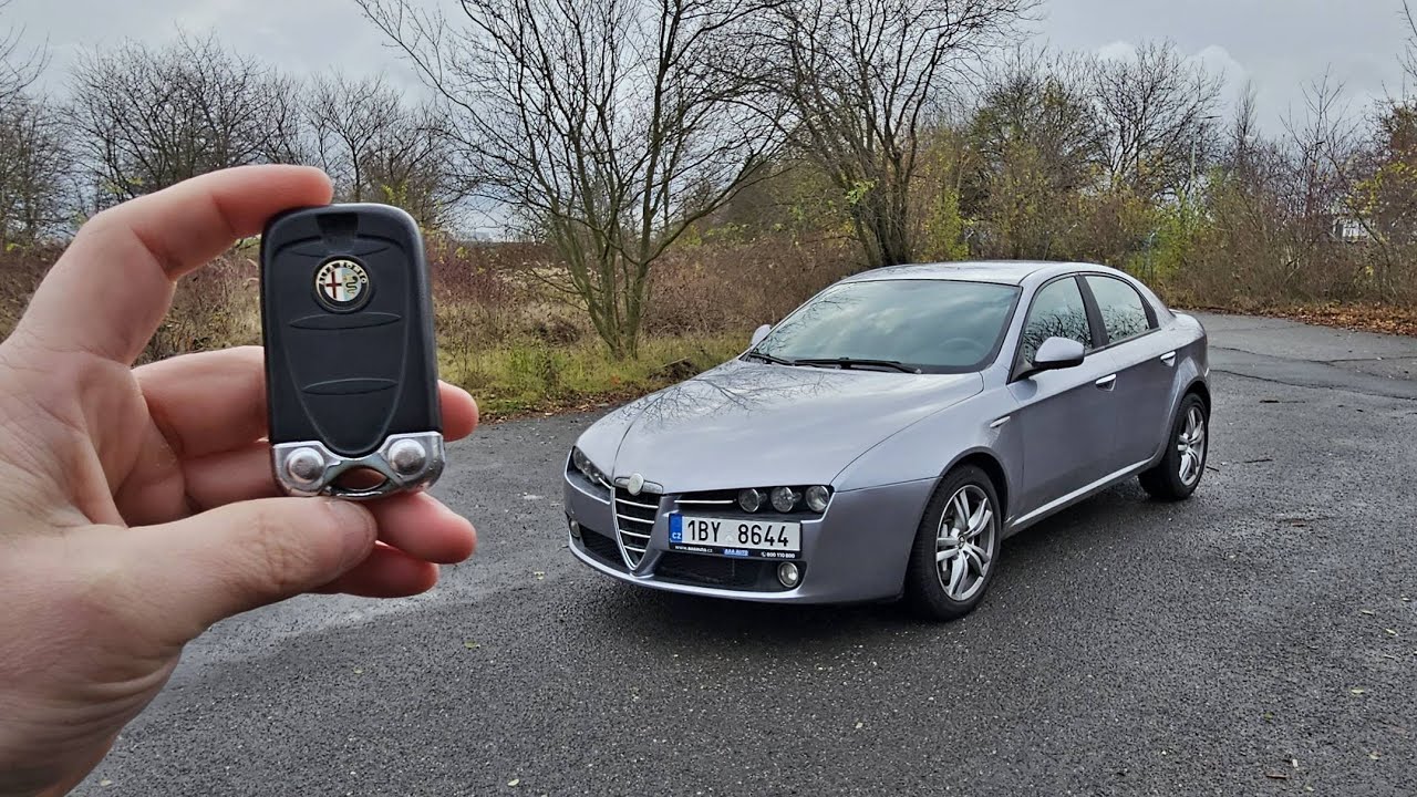2009 Alfa Romeo 159 | walkaround exterior + interior | 