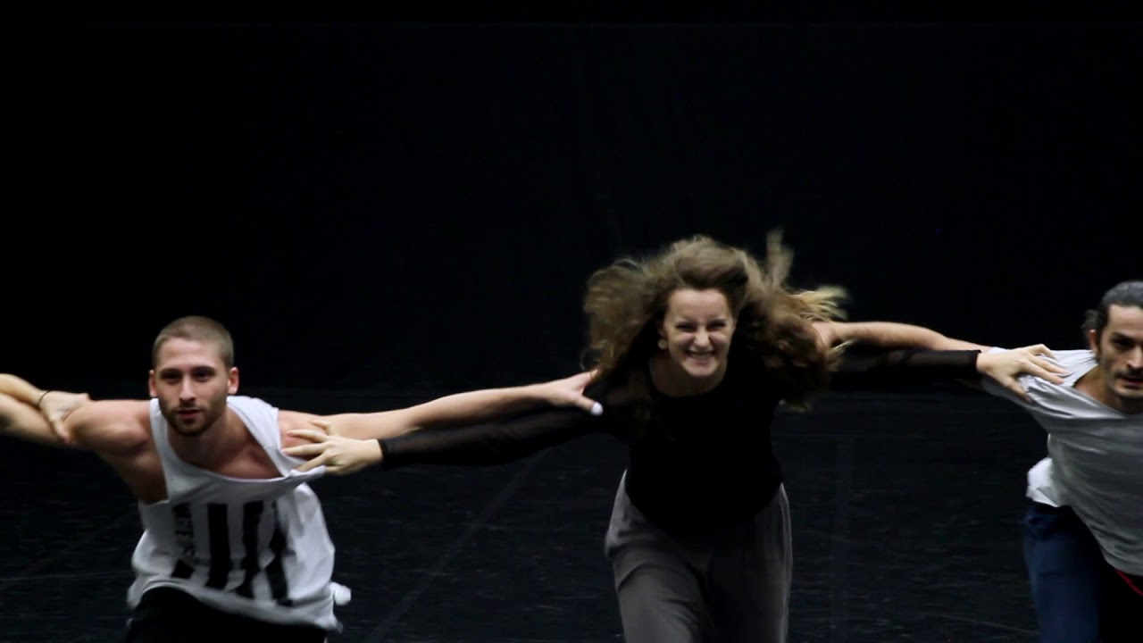 Non sapevano dove lasciarmi... coreografia di Cristiana Morganti