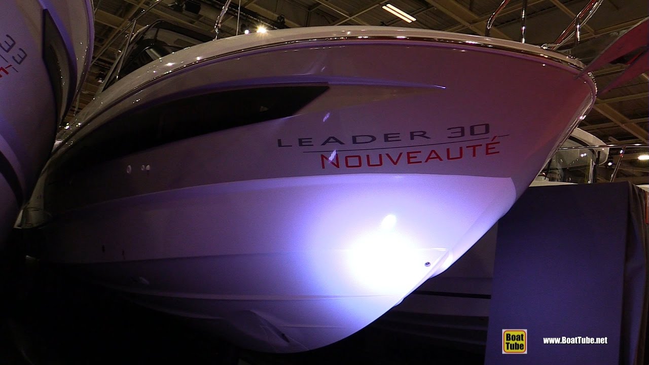 2017 Jeanneau Leader 30 Motor Yacht - Deck and Interior Walkaround - 2016 Salon Nautique Pari