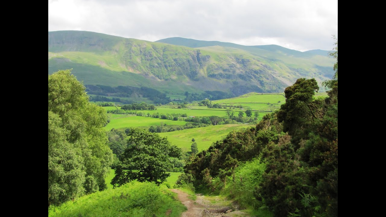 Lake District Country Walk   Keswick   Latrigg   Old Railway Line round