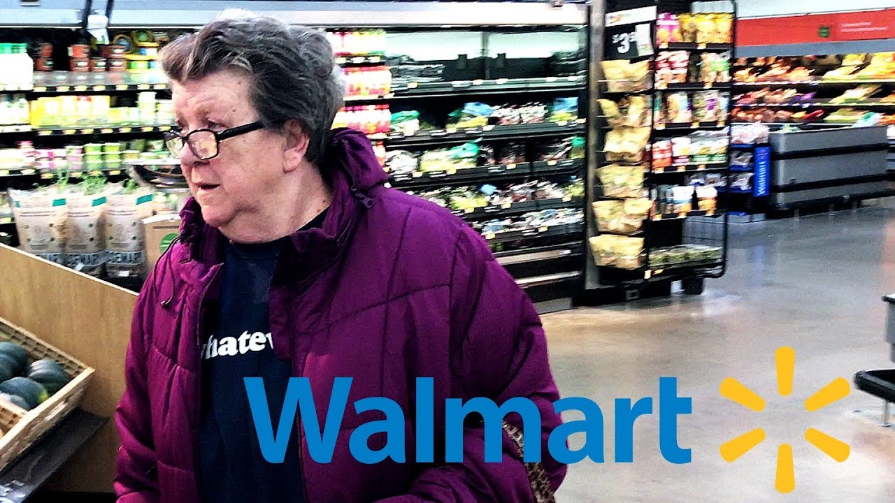 ЗЛАЯ БАБУШКА ИДЕТ В WALMART!