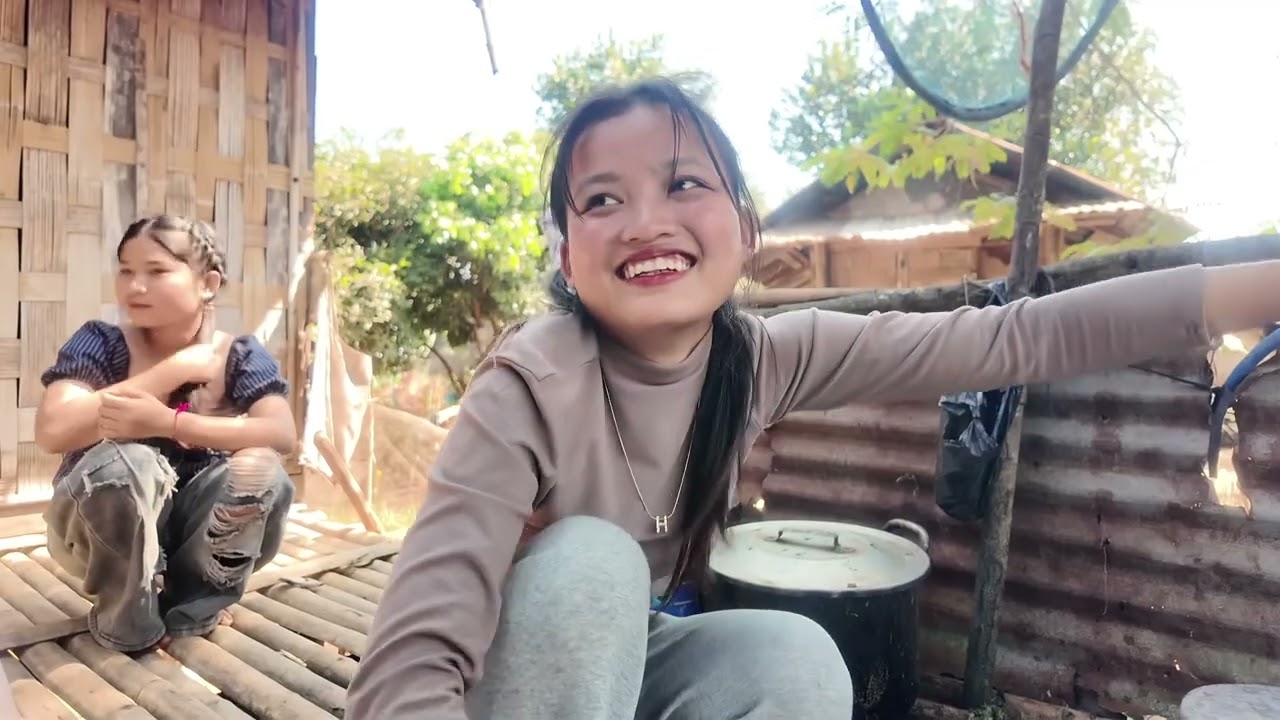￼น้องนกสาวภูไท เมืองเชโปน สะหวันนะเขต