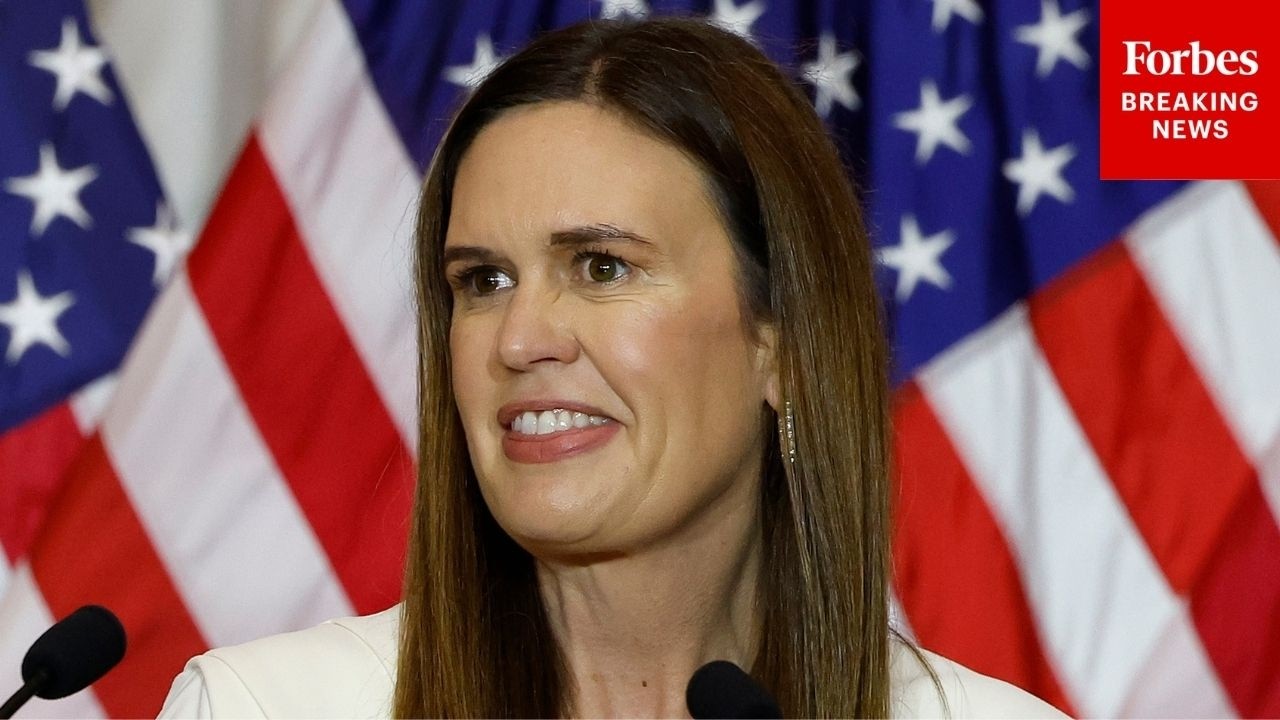 JUST IN: Arkansas Gov. Sarah Huckabee Sanders Delivers Remarks At Clayton Homes Event