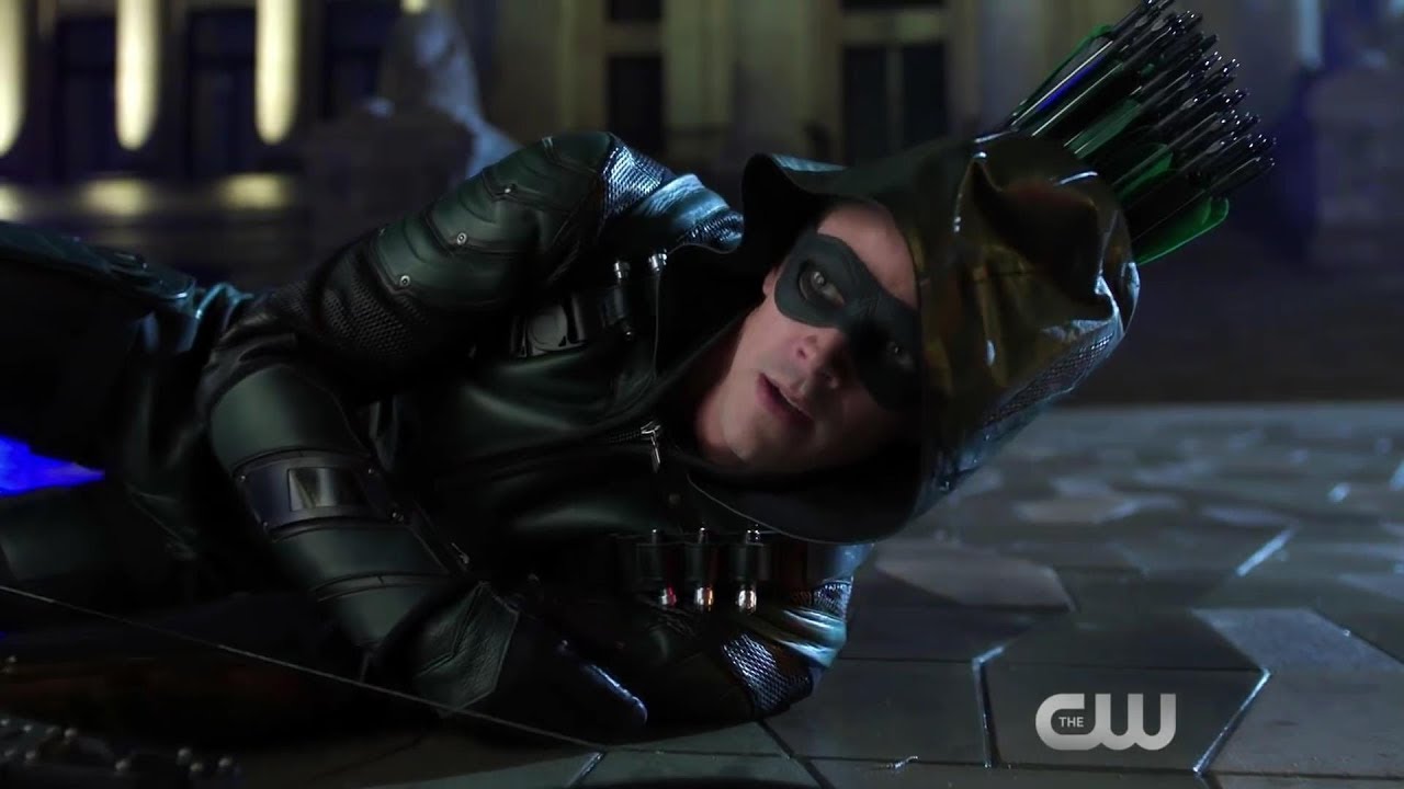 Elseworlds Part 1 Barry Kicks ass as the Green Arrow, Meets Oliver Queen