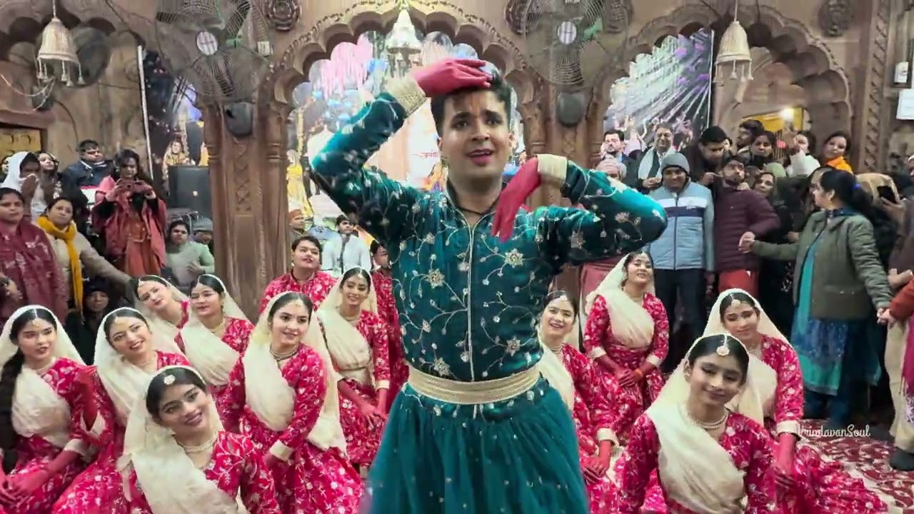 Nikunj kamra bhajan dance 