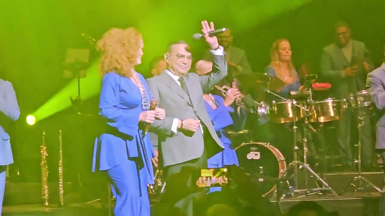 Gilberto Santa Rosa Parte final New Jersey 2023 Que manera de quererte, Que alguien me diga