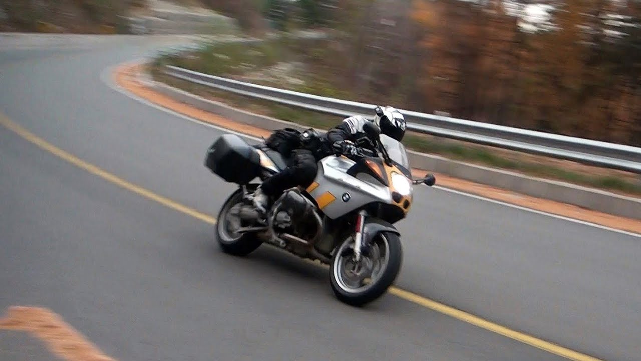 BMW R1100S + Remus exhaust ...
