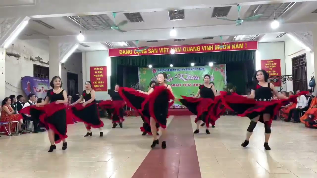 Vũ điệu Pa sô trong đem khai Xuân của HHKVTT tỉnh 