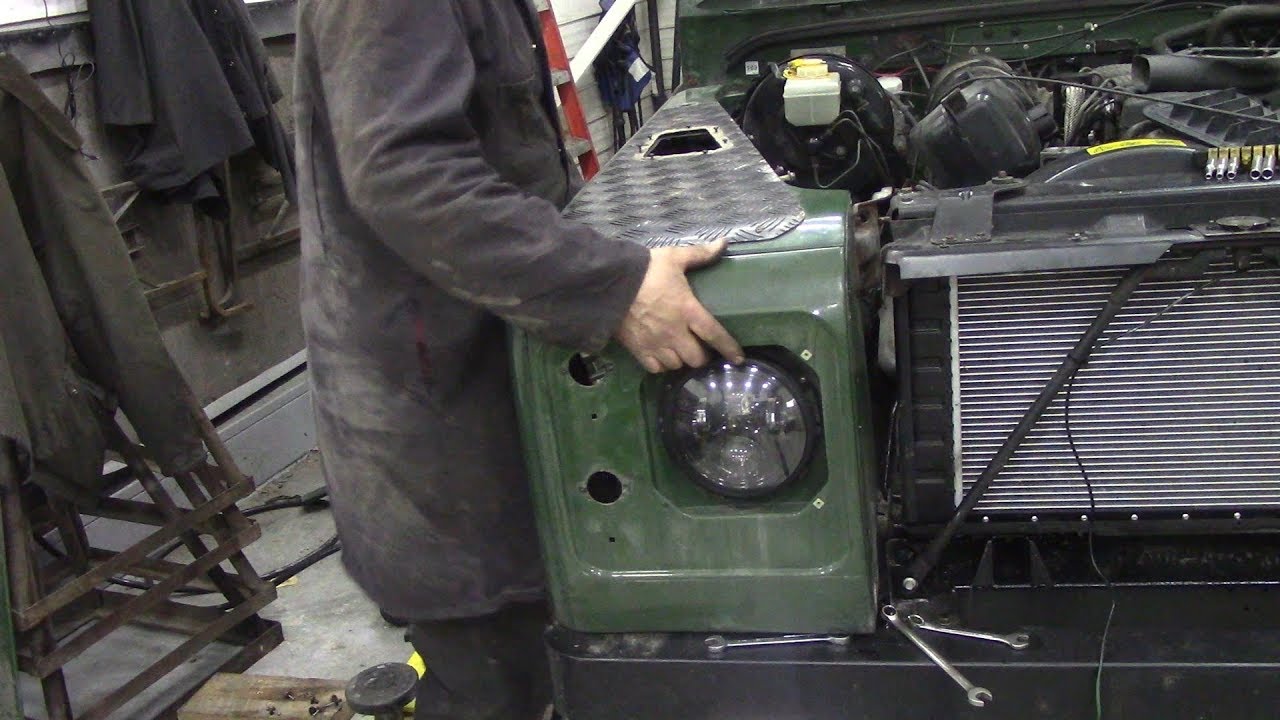 Defender footwell, door pillar, and upper bulkhead repair. Pt 1 removal of parts