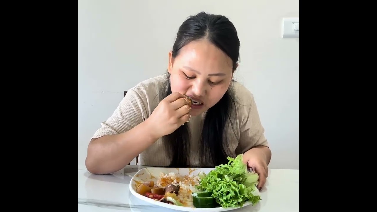 Smoked pork, lettuce🥬 ,cucumber ￼🥒|mukbang| 