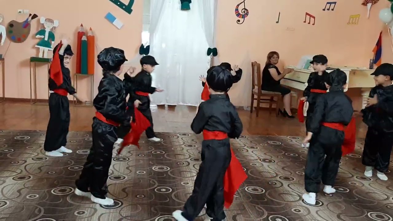 Կինտոների պարը