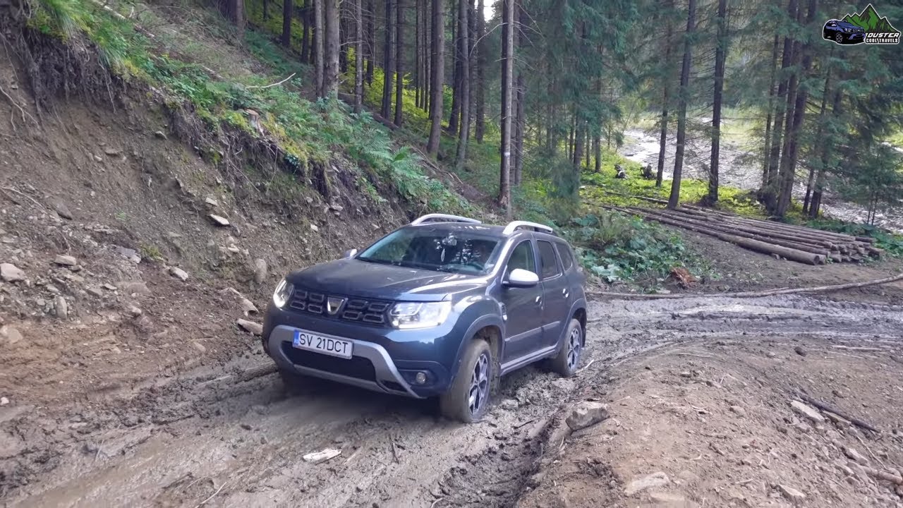 Dacia Duster 4x4 Mud Forest Offroad